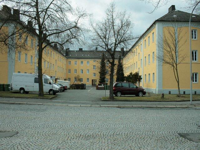 032.JPG