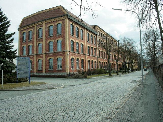 037.JPG