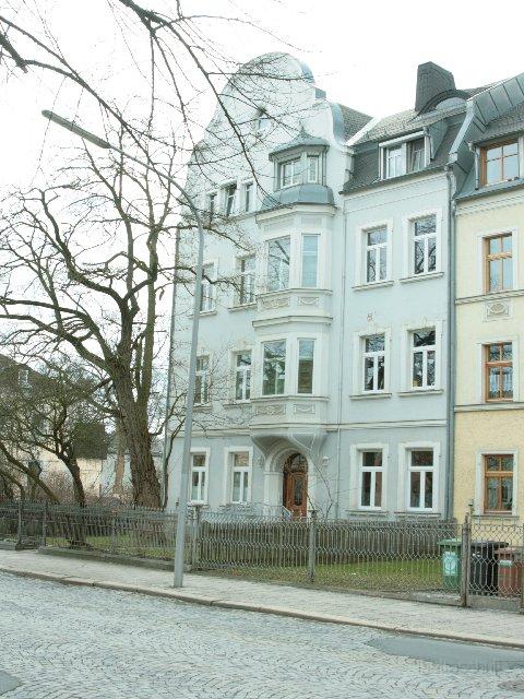 050.JPG